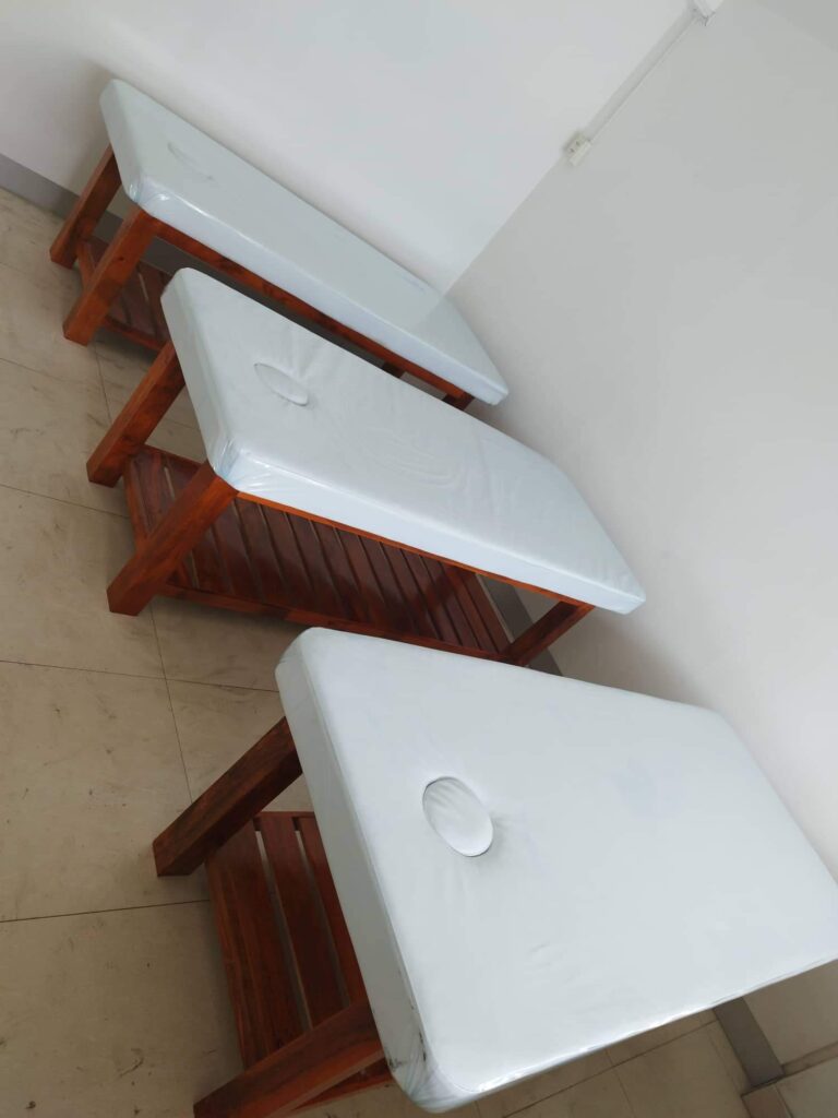 Giường massage body Giường massage body