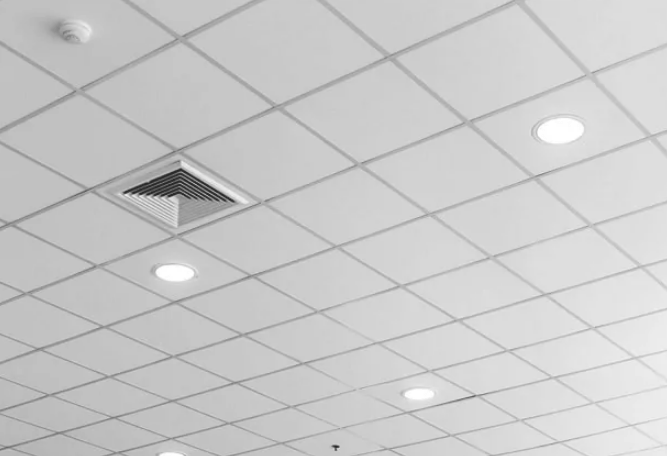 Tấm trần thạch cao thả 600x600 giá bao nhiêu một mét vuông? 11 Tam tran thach cao tha 2